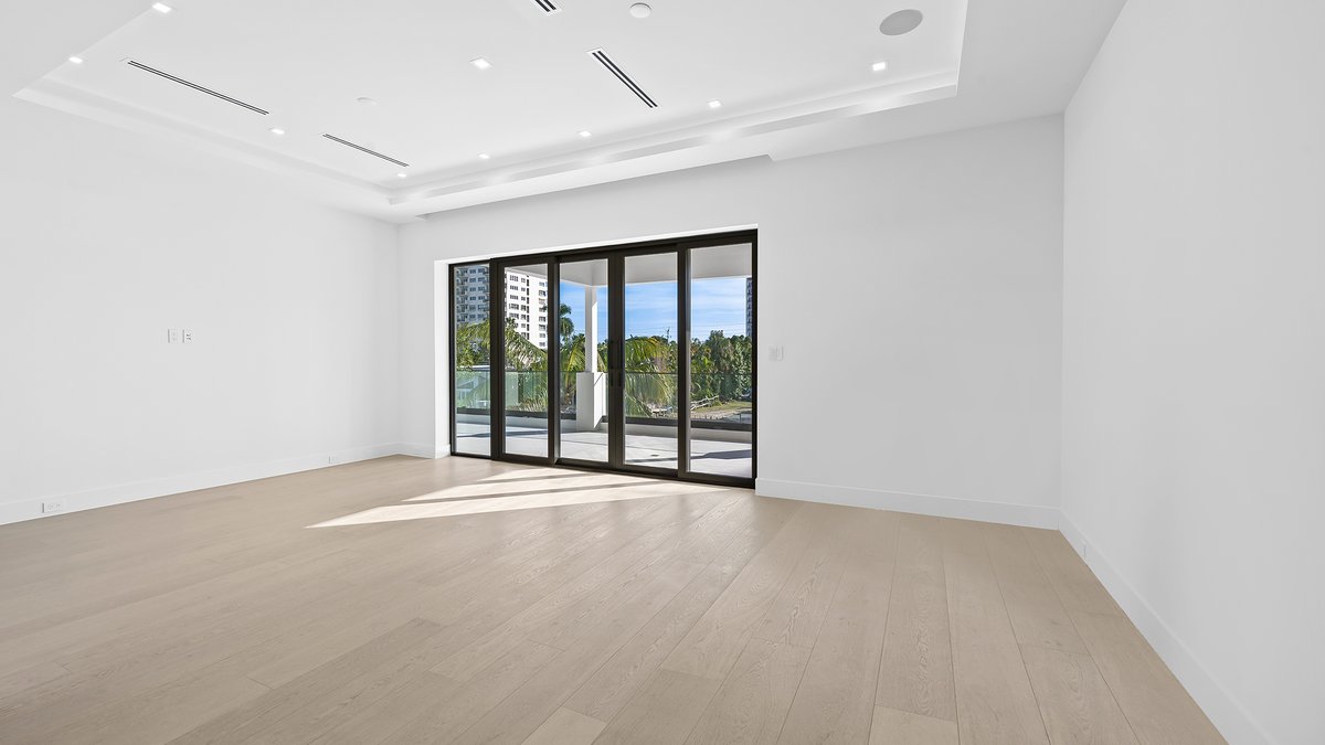 Finished living space with impact windows — Del Mar new construction, Fort Lauderdale